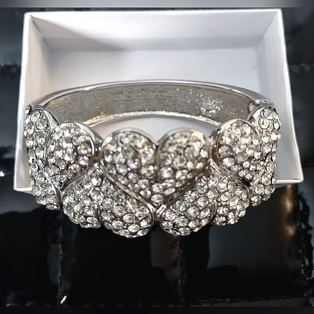 Crystal Hearts Cuff Bangle - Picture 5 of 16